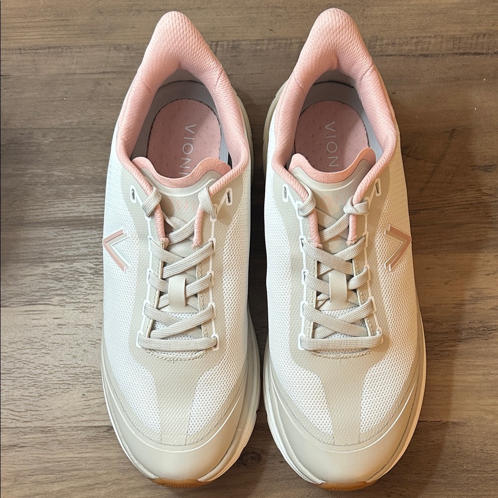 Vionic Women's Sneakers in White and Pink